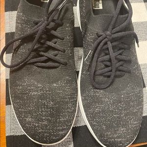 Ladies Uber knit fitflop sneakers